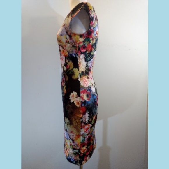 ⭐SOLD⭐New York & Company Floral Sheath Dress - Picture 2 of 4